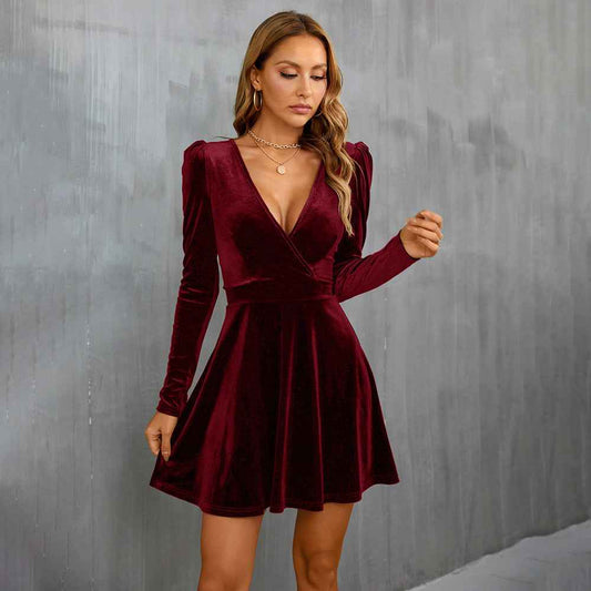 V-Neck High-Waist A-Line Velvet Dress – Long Sleeve Elegant Mini Dress for Women