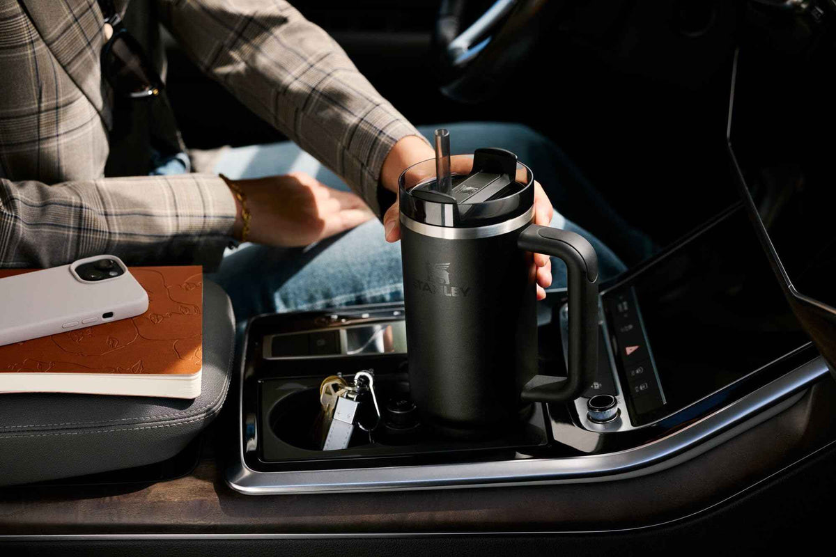 STANLEY Quencher H2.0 Tumbler with Handle and Straw 40 oz | Flowstate 3-Position Lid | Cup Holder Compatible for Travel | Insulated Stainless Steel Cup | BPA-Free | Goldenrod Coral 🍁 All In One Marketplace Canada