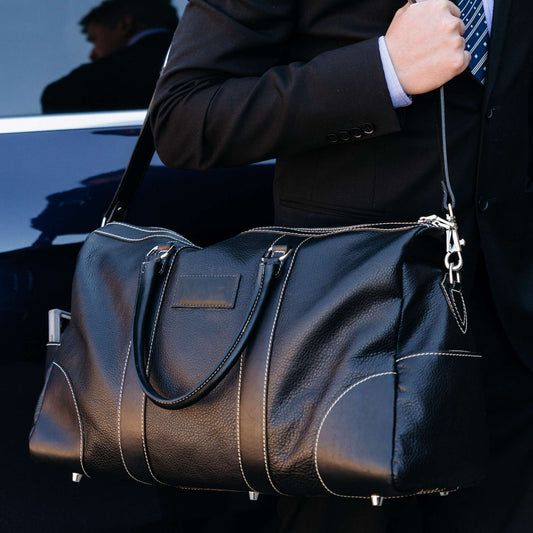 The Shield Duffle- Schwarze Reisetasche aus Vollnarbenleder, Hergestellt in Kanada