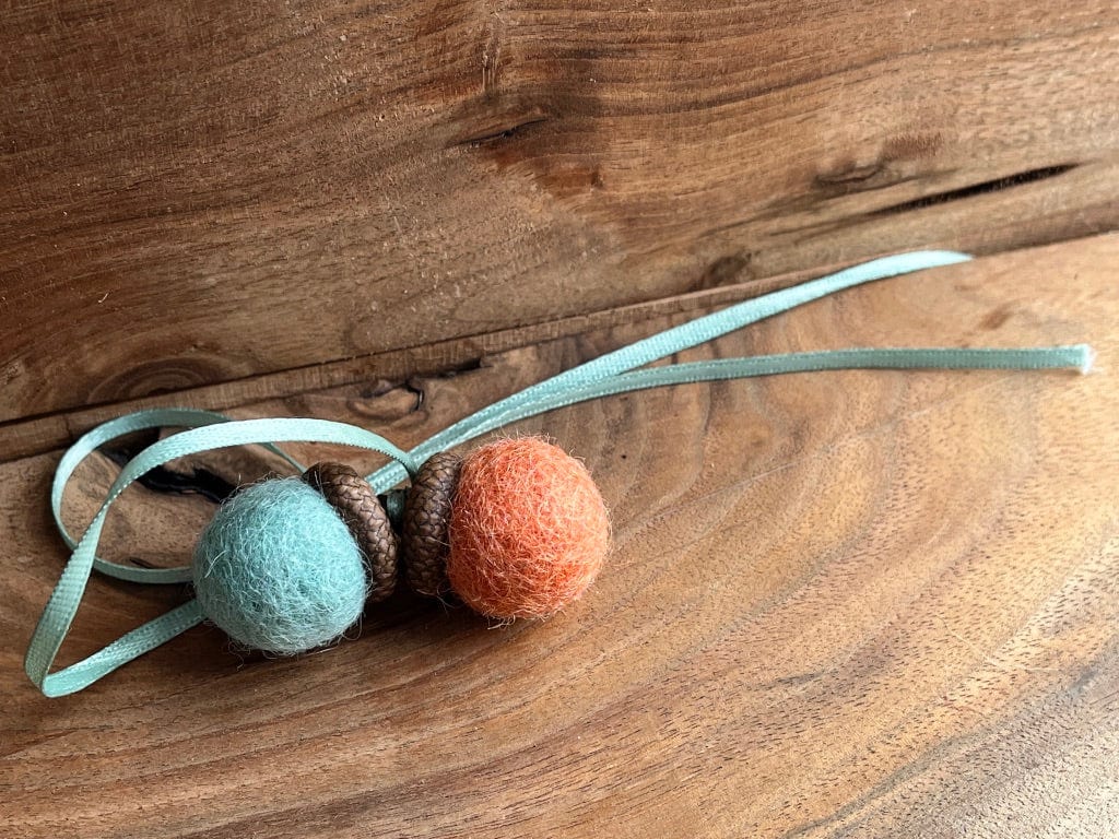 Set of 2 Double Felted Acorns | Mint & Peach | Aromatherapy Diffuser