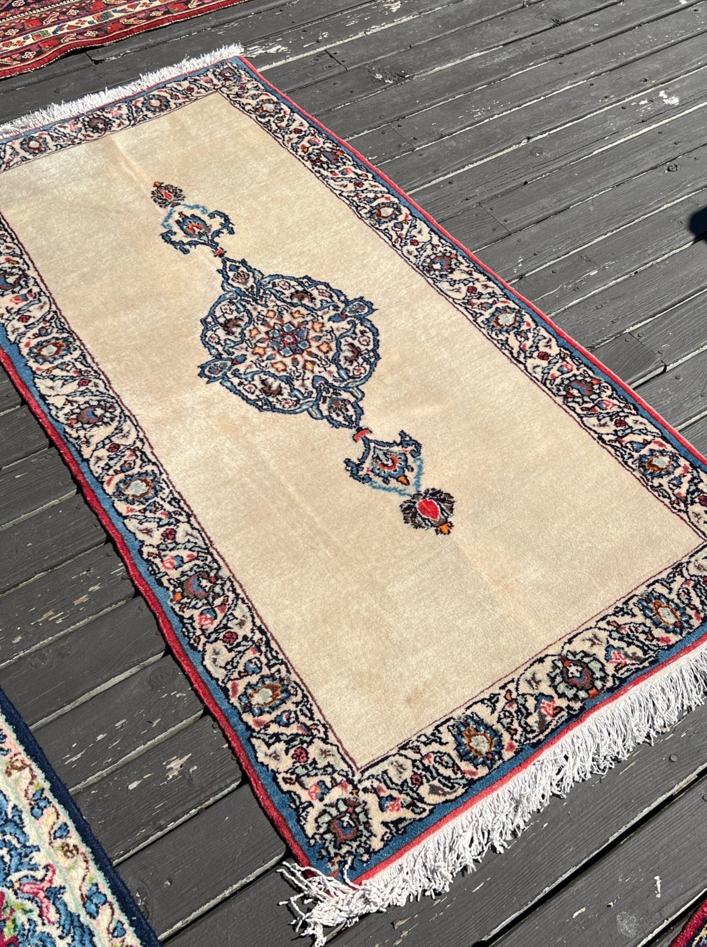 Persian Kashan Rug | 2' 4" x 4' 8"