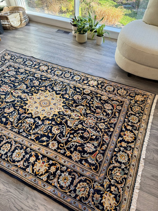 Persian Kashan Rug | 4' 10" x 7' 5"