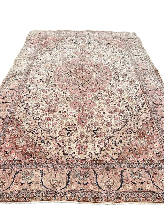 Turkish Vintage Rug - 12 x 8