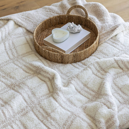 Blushing Beige & White Plaid Print Überwurfdecke