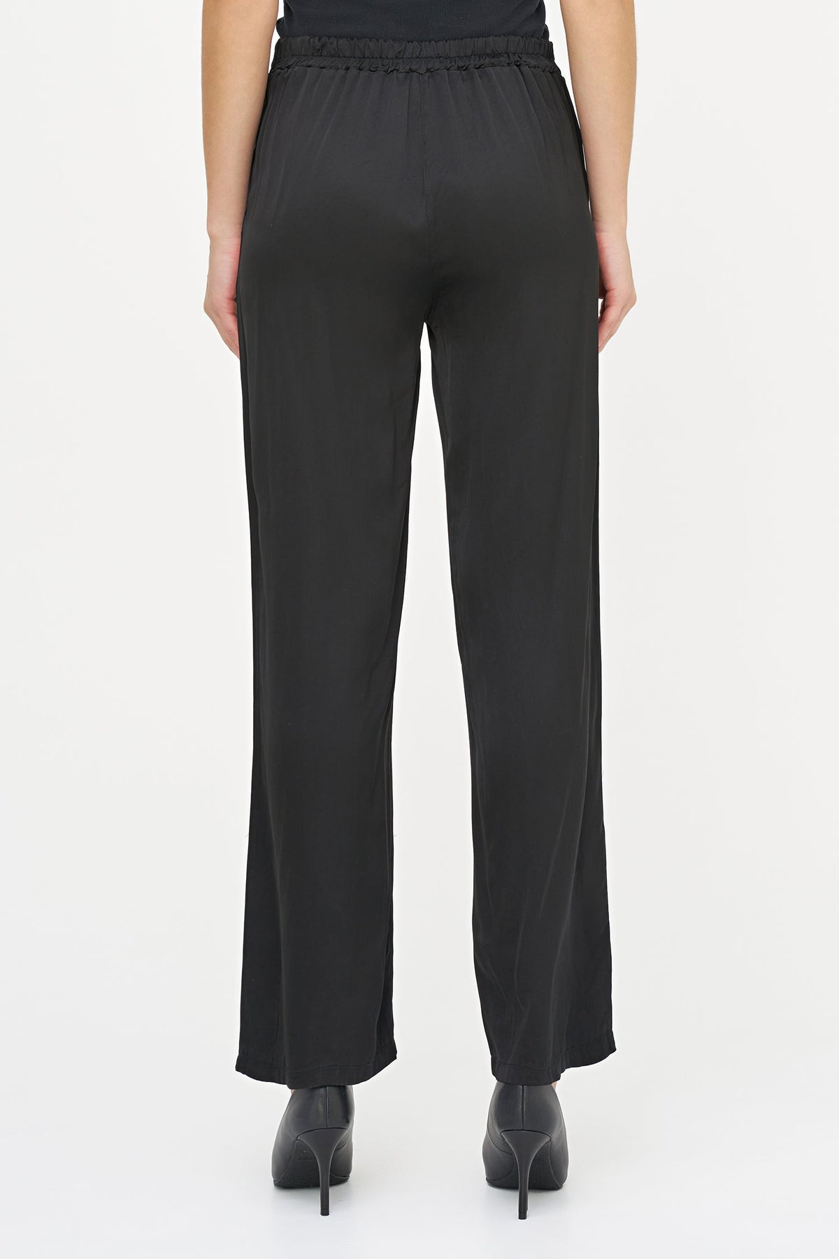 Women's Woven Pull-On Bootcut Pants with Side Pockets