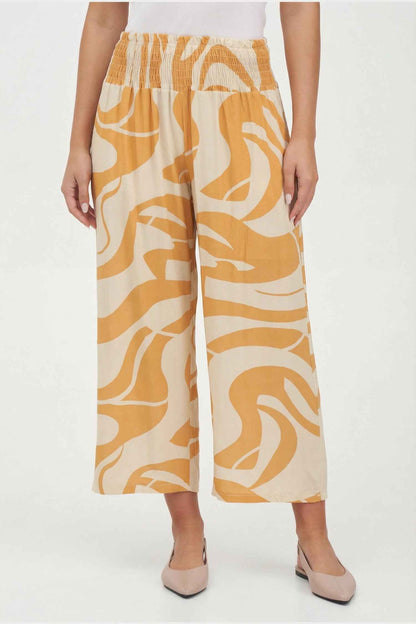 Women's Woven Capri Trousers