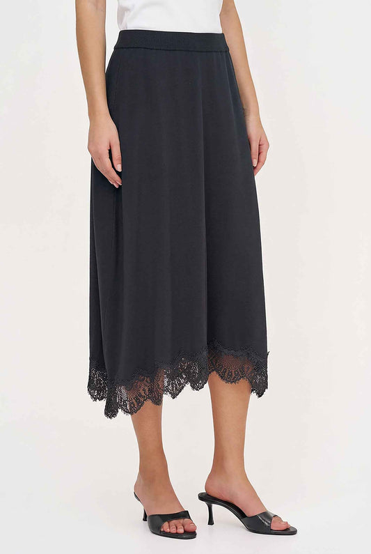 Women's Fine Knit Pull-On A-Line Skirt with Lace Trim