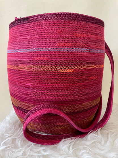Cremesin Foraging Basket