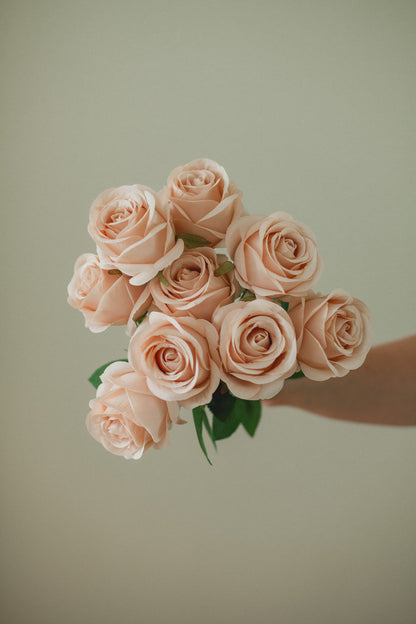 Frisches Rosenbouquet