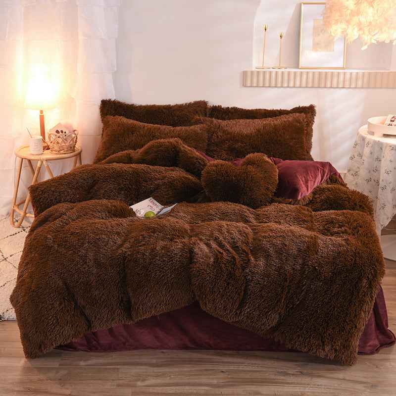 4-Piece Mink Velvet Bedding Set – Soft Polyester Duvet Cover, Flat Sheet & Pillowcases