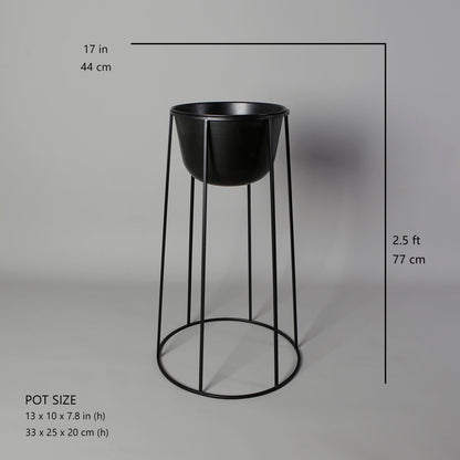 Nura Black Raised Metal Pot Planter 2.5’