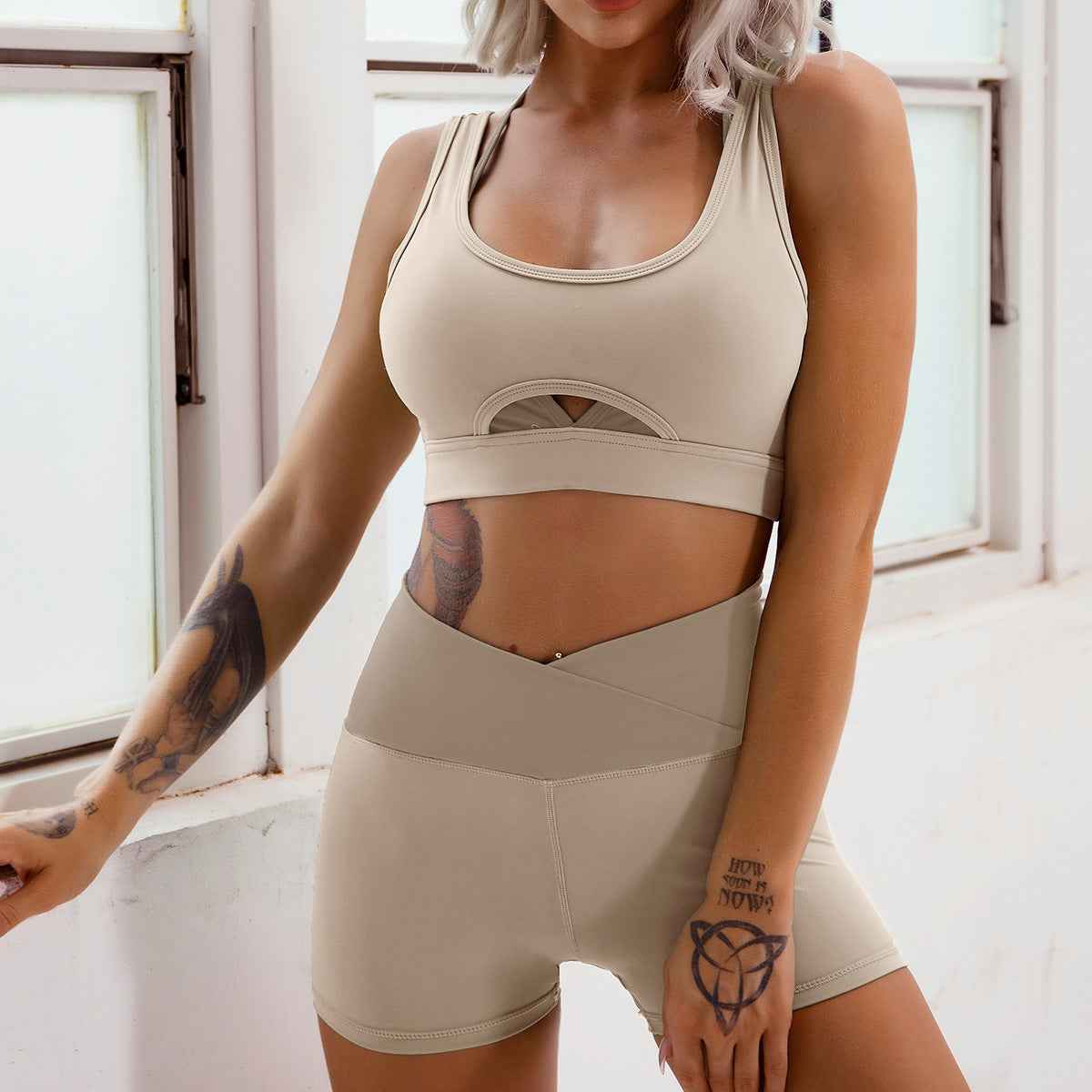 Women’s Contrast-Stitch Workout Set – Outdoor Running, Yoga & Fitness Activewear