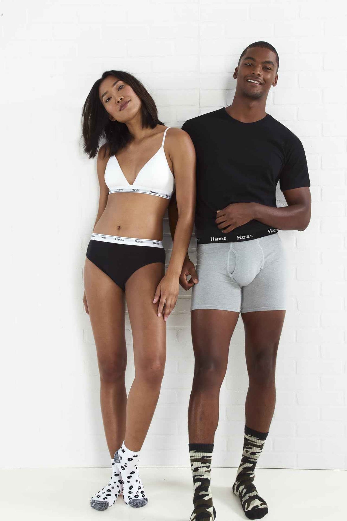 Hanes Originals Men's Boxer Briefs, Stretch Cotton Moisture-Wicking Underwear, Modern Fit Low Rise, Pack of 4, Grey/Black assortement, Size Large 🍁 All In One Marketplace Canada