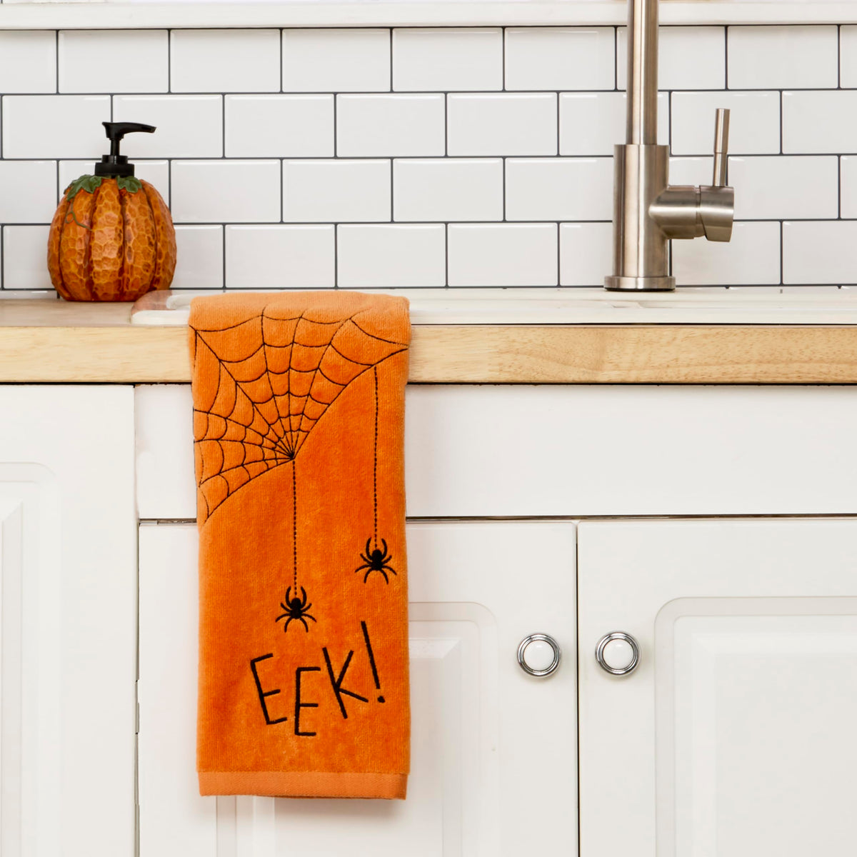 SKL Home Halloween Eek Hand Towel 2 pc Set for Bath/Kitchen/Bar & Gift