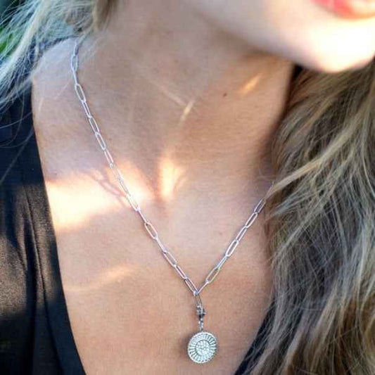 AVERY Charm Necklace Silver
