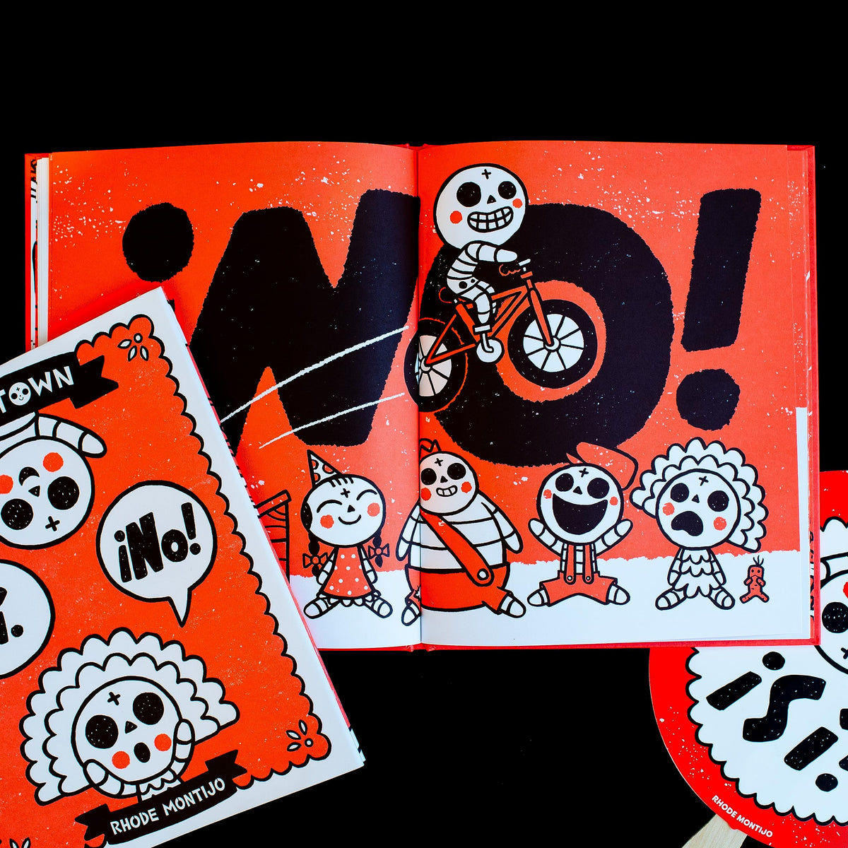 Skeletown: Sí. ¡No!: A Funny Friendship Story for Dia De Los Muertos And Halloween―for English or Spanish-Speaking Kids Ages 4-8