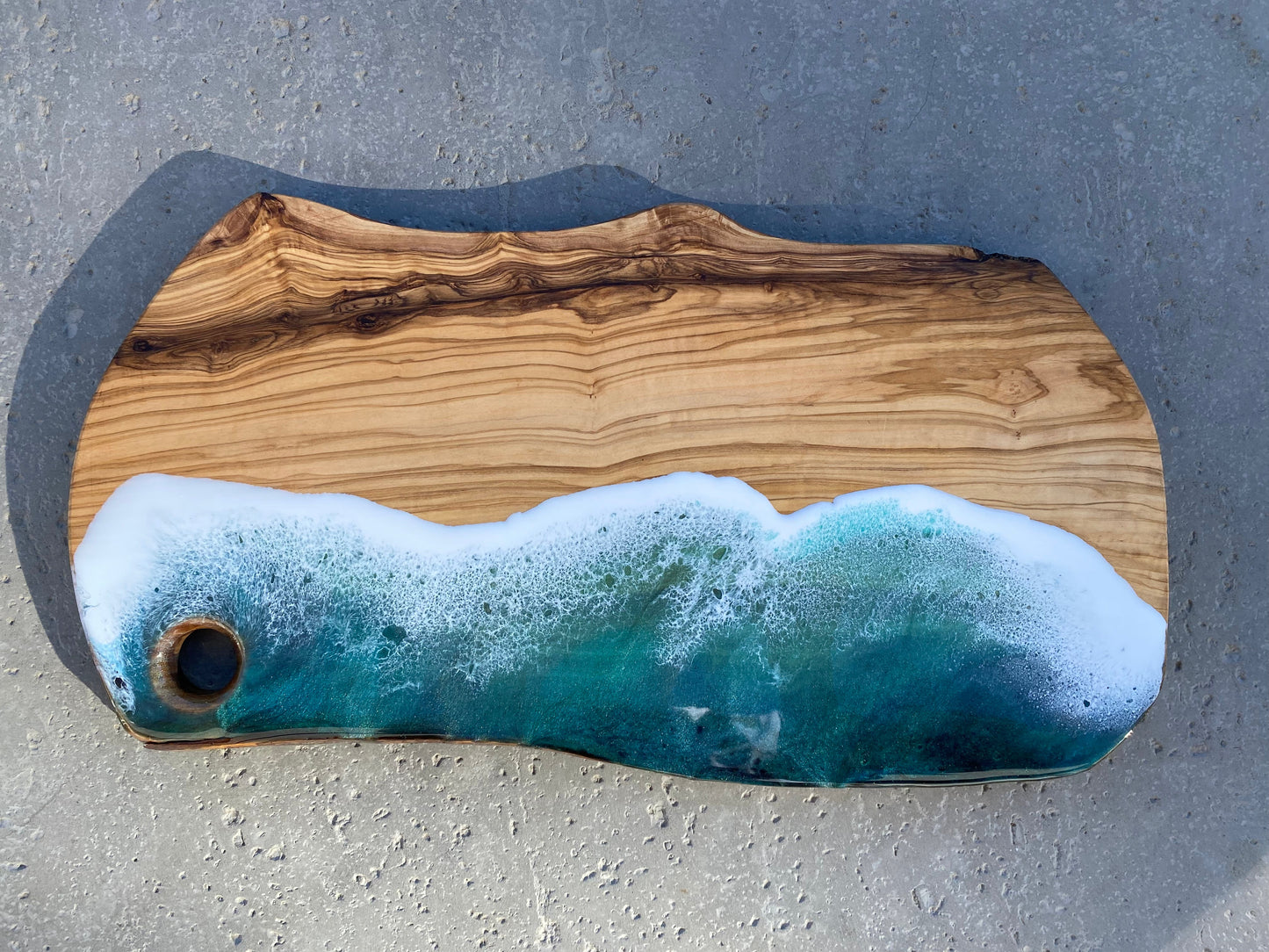 Olive Wood Charcuterie Board - AURABAGS SHOP