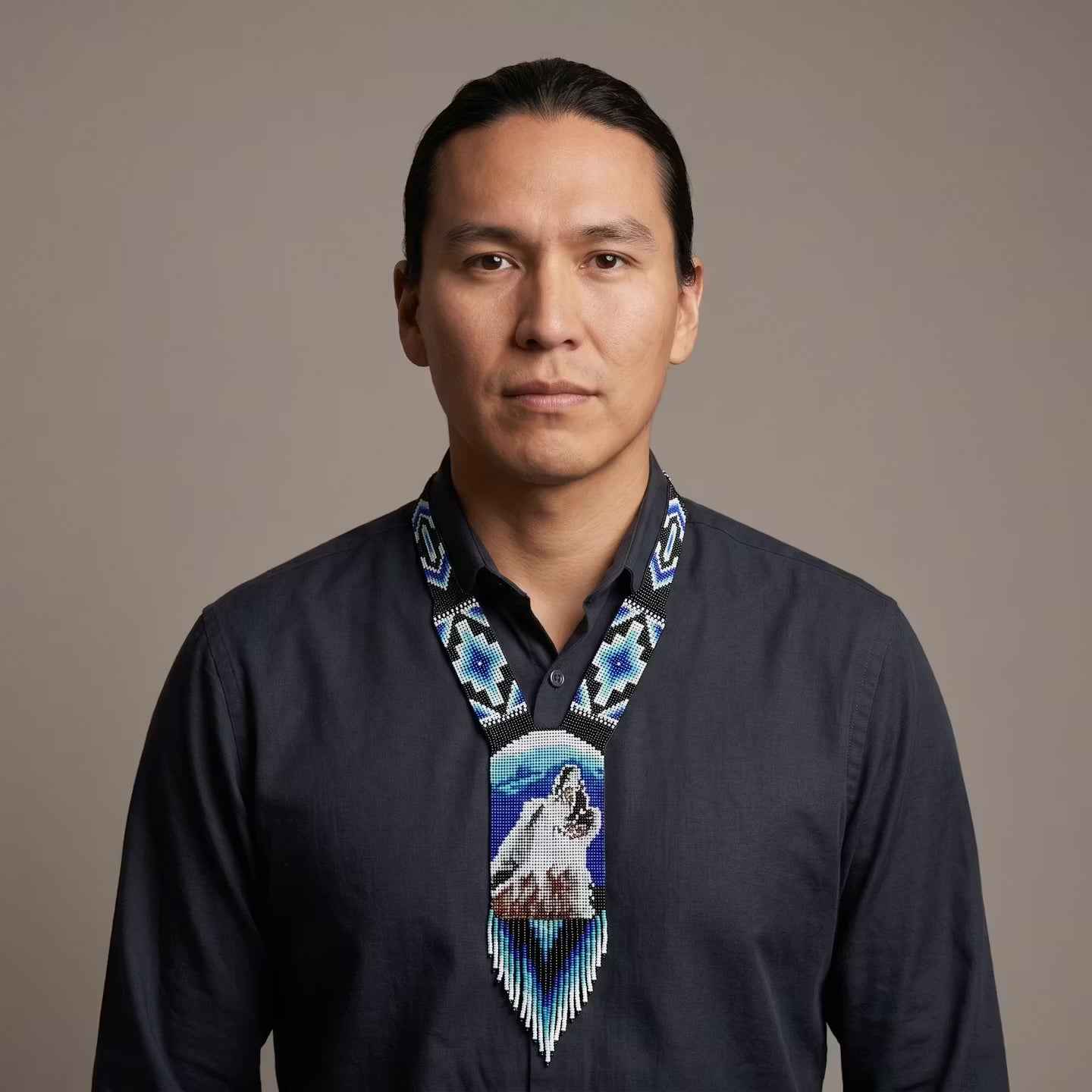 Beaded Medallion Necklace(Howling Wolf)
