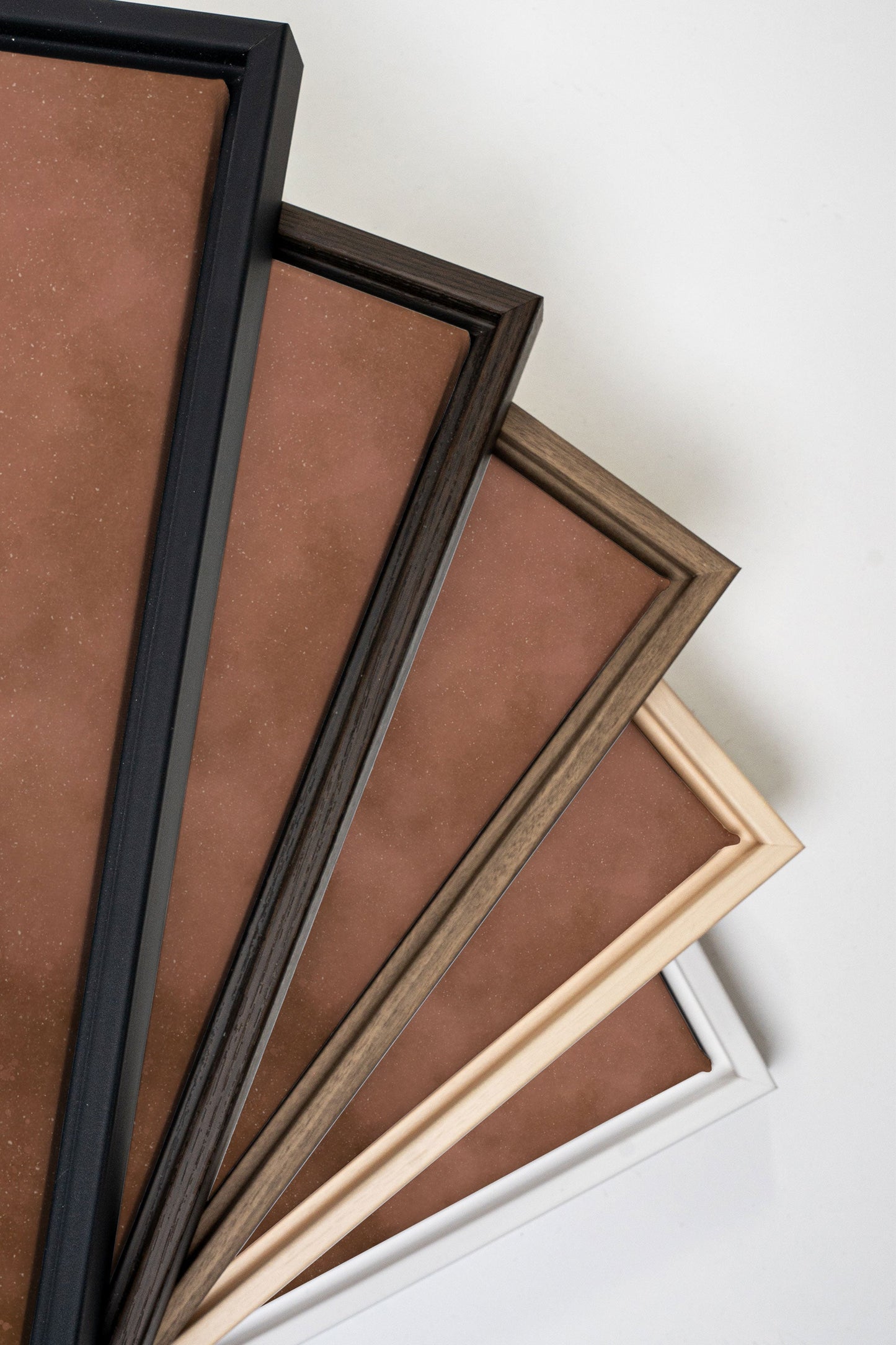 COCOA DUST, Kunstwerk auf gespannter Leinwand