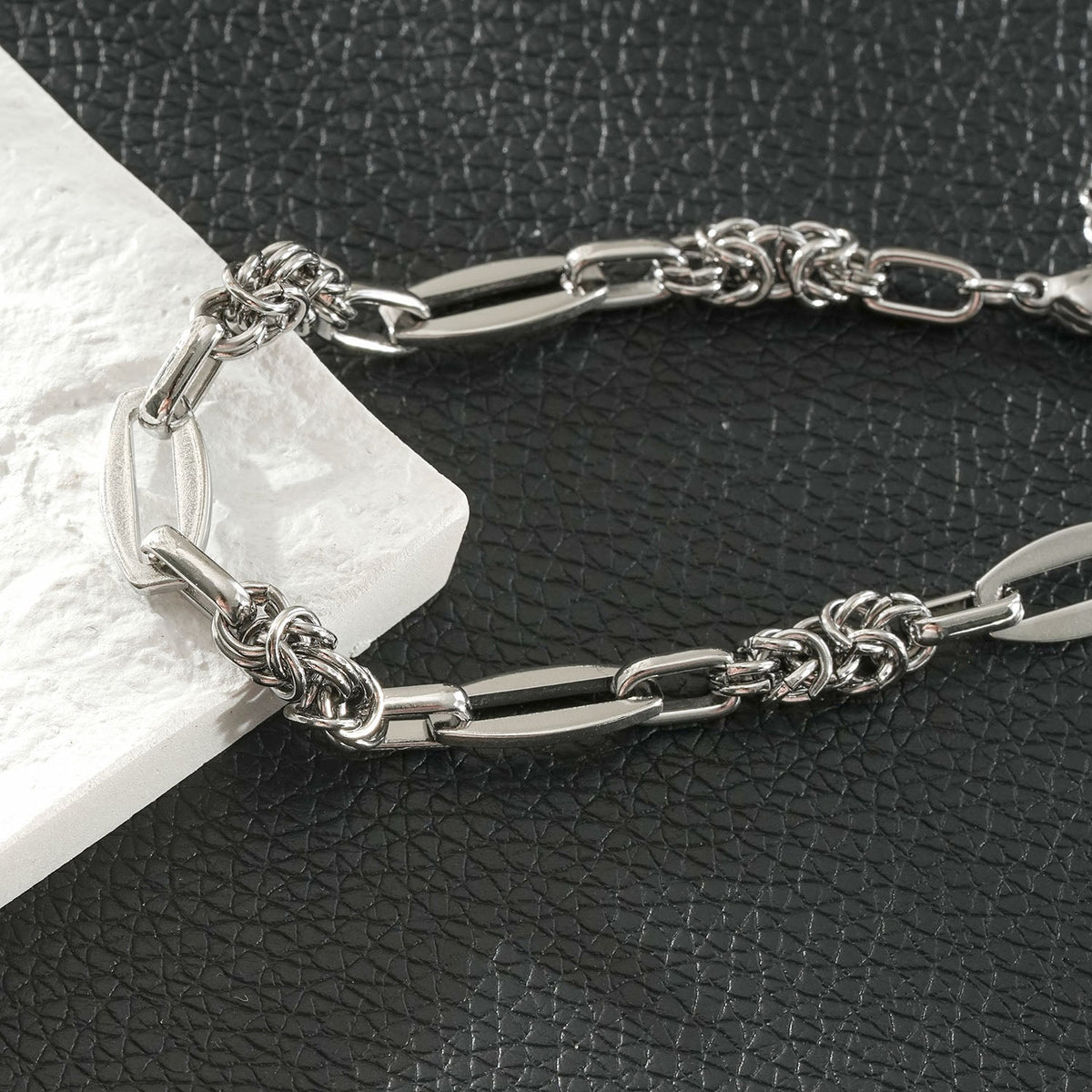 SORRENTO Silver (White Gold): Mixed Link Chain Bracelet