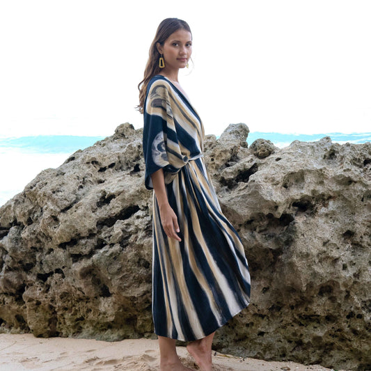 Bold Abstract Tie Dye Long Kimono In Grey & Gold