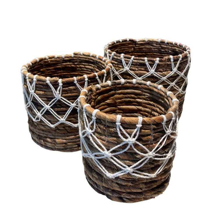 Banana Leaf & Macrame Diamond Planter Basket