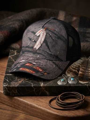 Feather printed hat