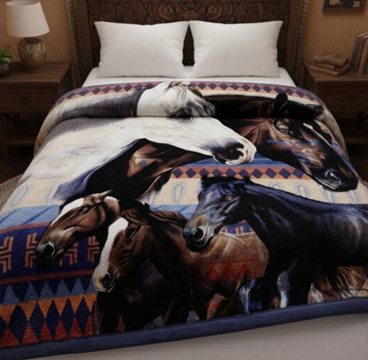 LUXURY PLUSH ULTRA SOFT BLANKET HORSE (Spirit of love)
