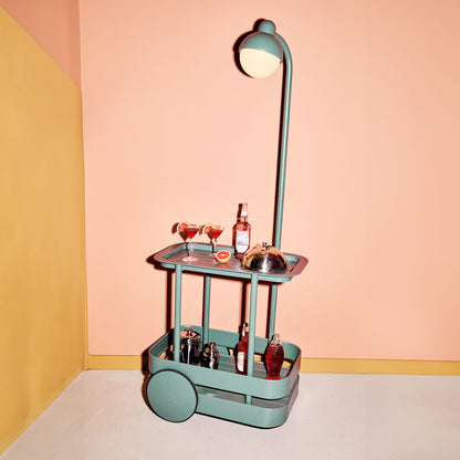 Fröhlicher Trolley