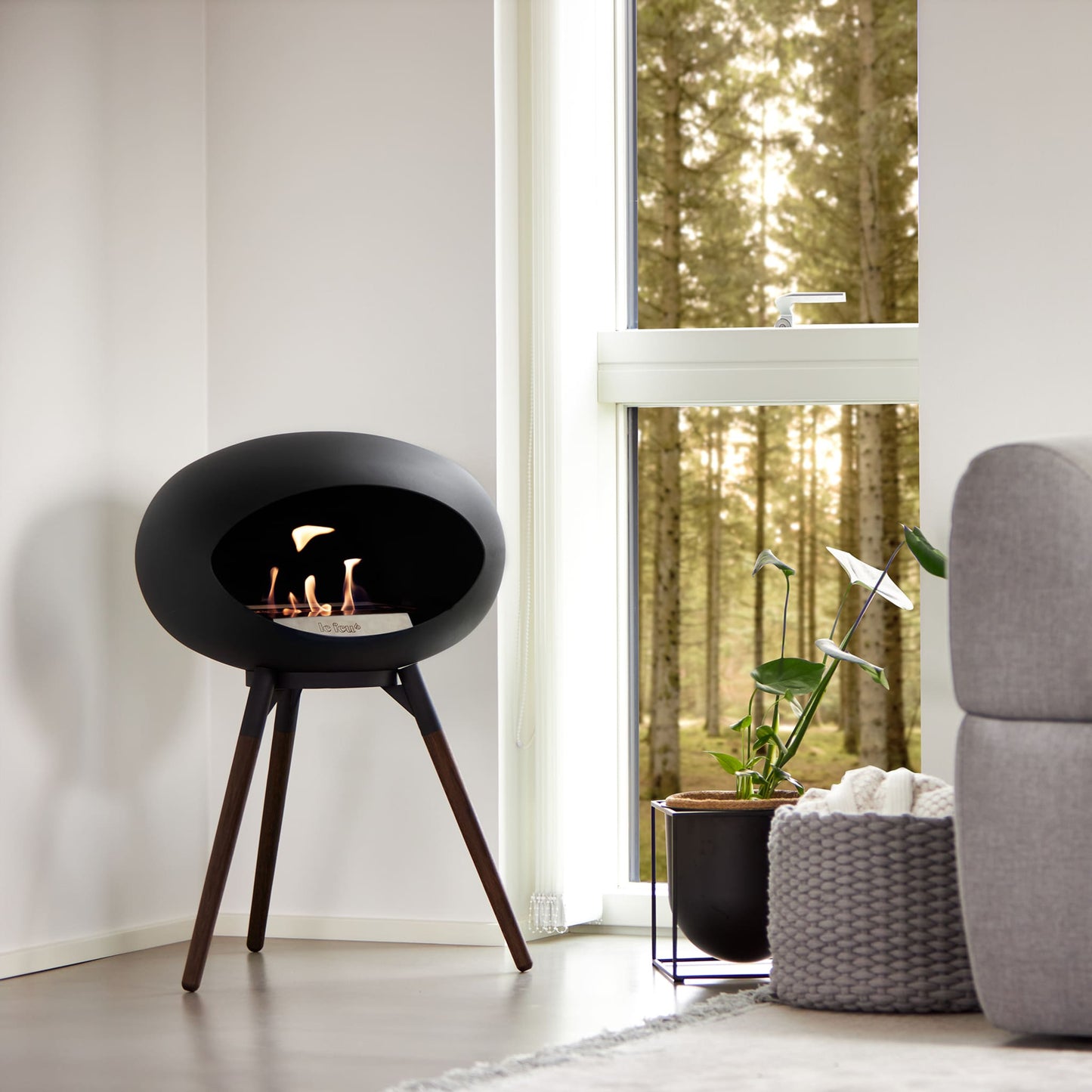 Le Feu Ground Low Dome <br>Black
