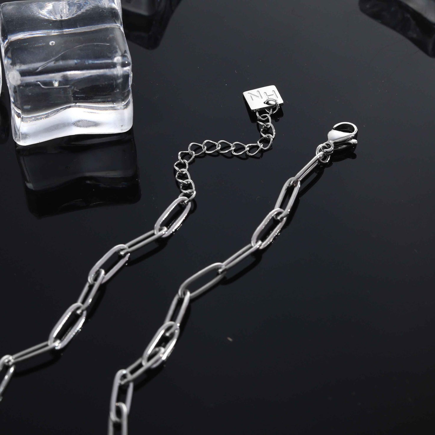 MORNA Paper Clip Chain with Zirconia Accented Geometric Pendant Silver