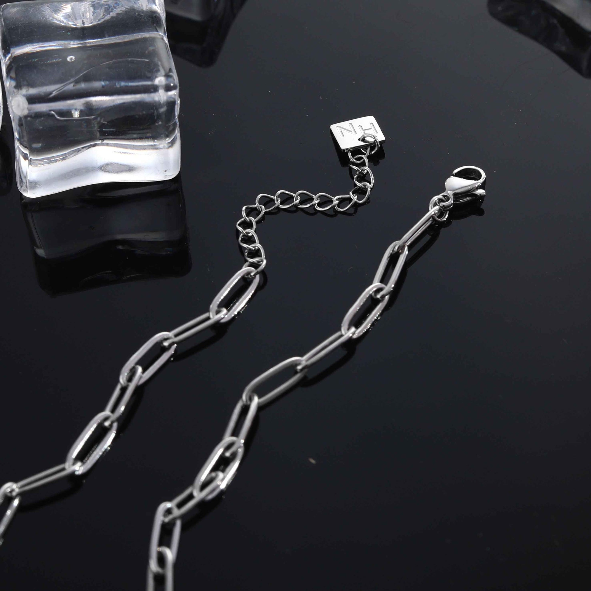 MORNA Paper Clip Chain with Zirconia Accented Geometric Pendant Silver