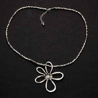 Open Flower Necklace In Silver Plate