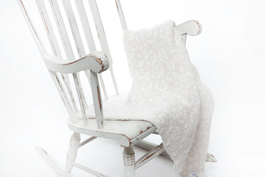 Blush & Off White Leopard 2.0 Print Kleinkinderdecke