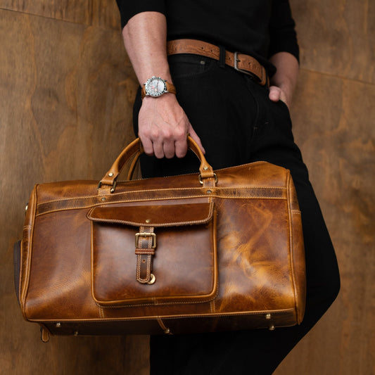 The Voyager Duffle - Cognac Full-Grain Distressed Lederreisetasche