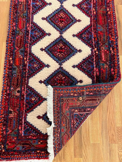 Asadabad | 16' 2" x 2' 8"