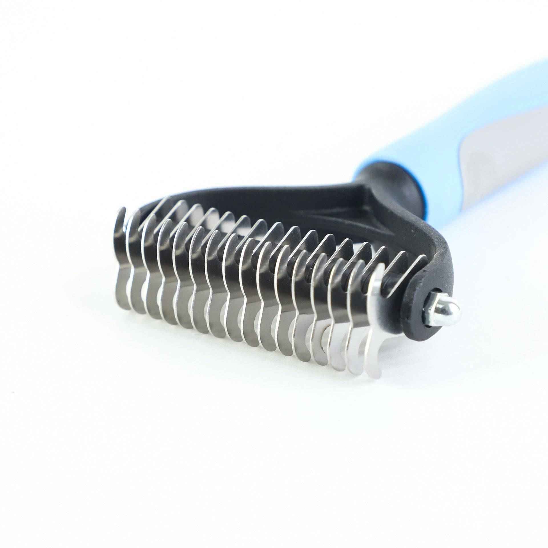Promo Brosse Universelle Anti-Mue – Toilettage Facile pour Chiens & Chats