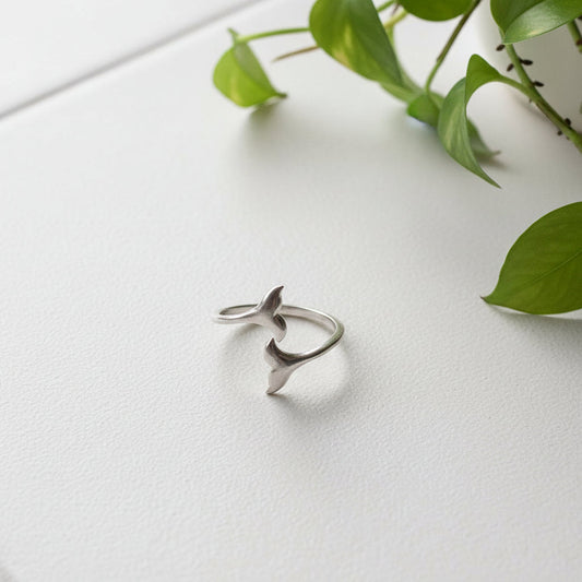 Whale Tail Ring - Silver Plate