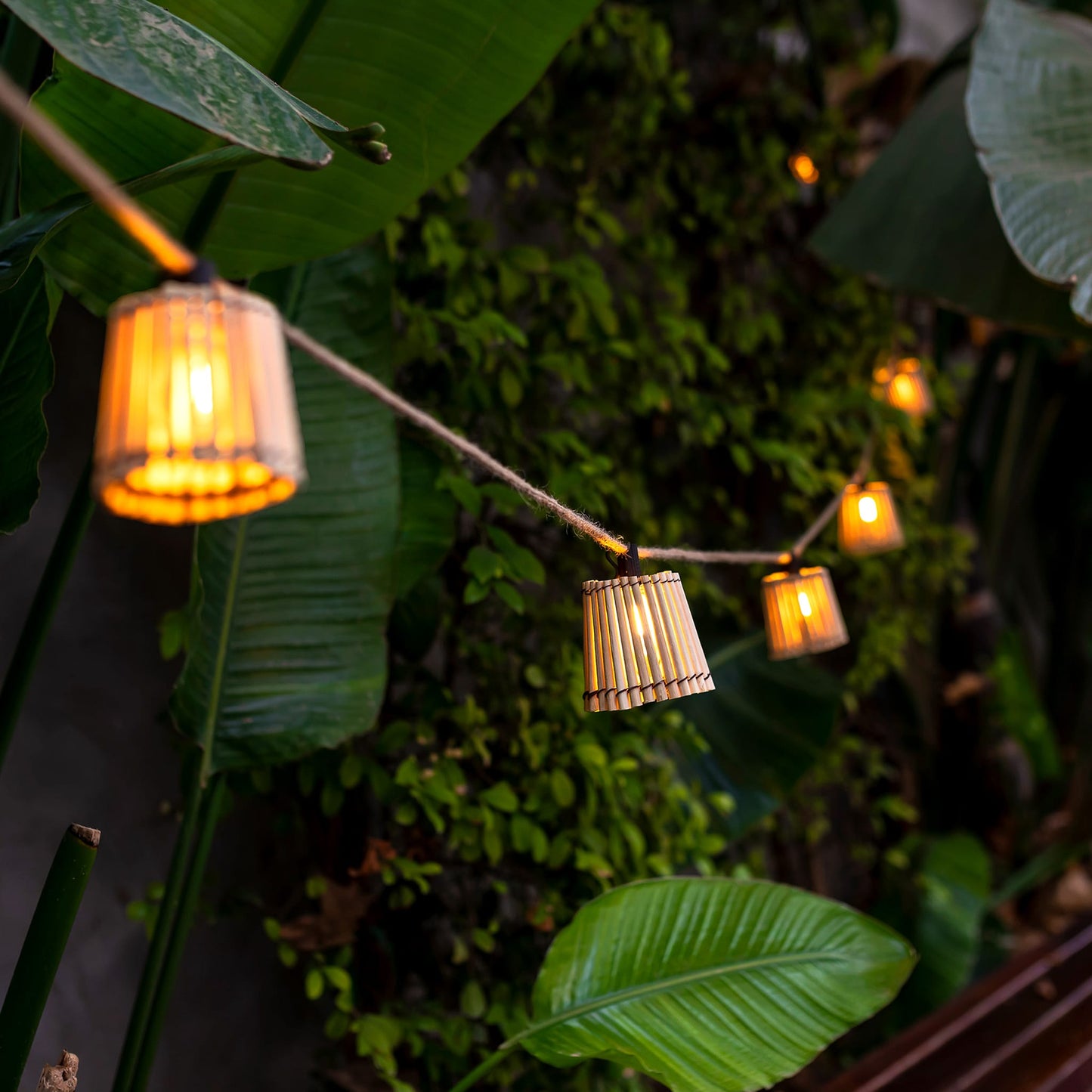 Okinawa<br> Solar-charged Garland