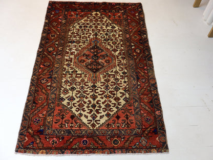 Persian Asadabad Rug | 3' 3” x 5' 5"