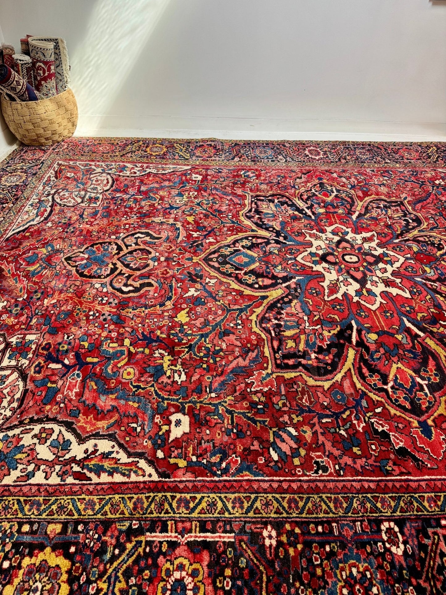 Persian Heriz Rug | 10' x 13' 2"