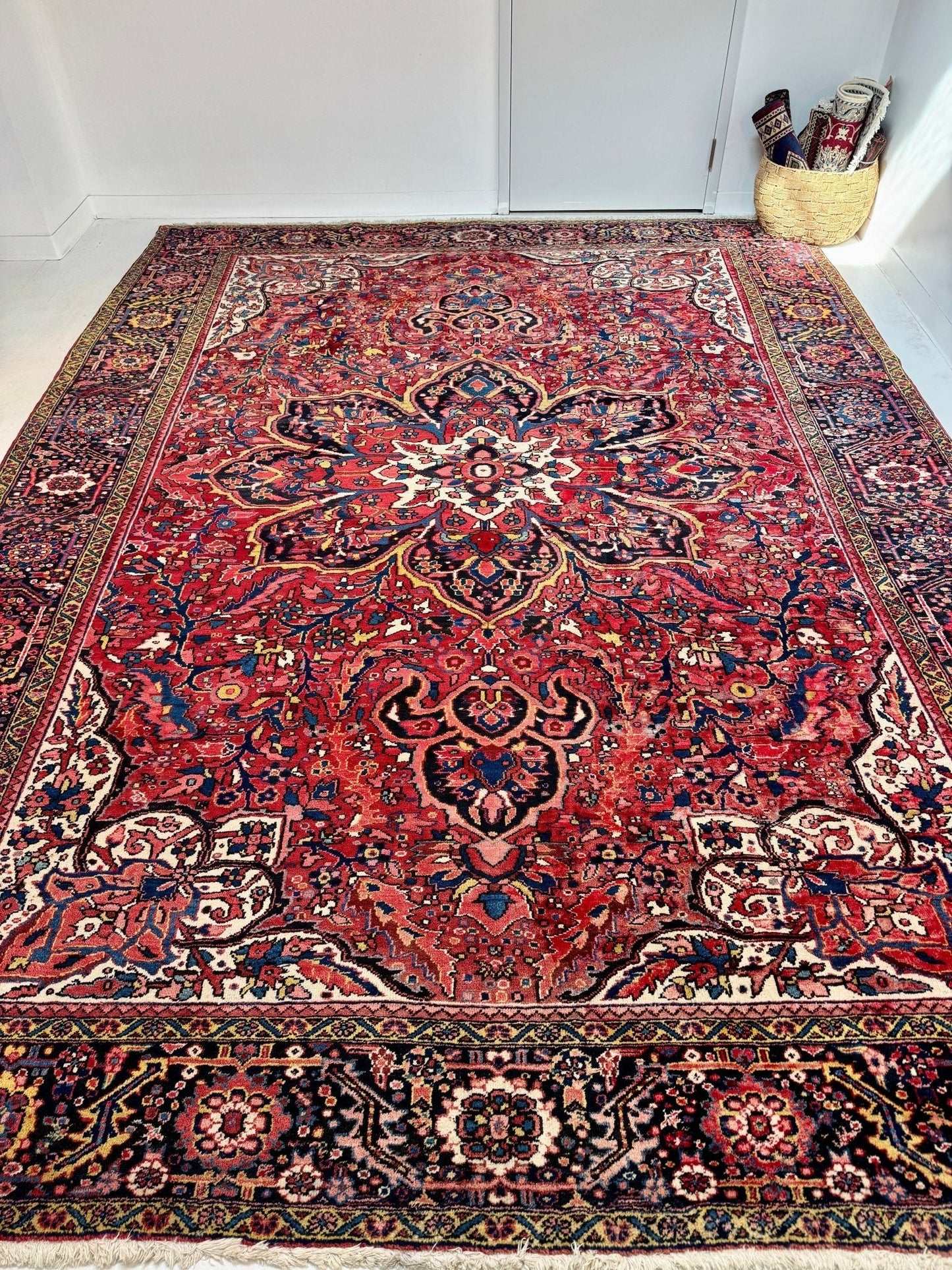 Persian Heriz Rug | 10' x 13' 2"