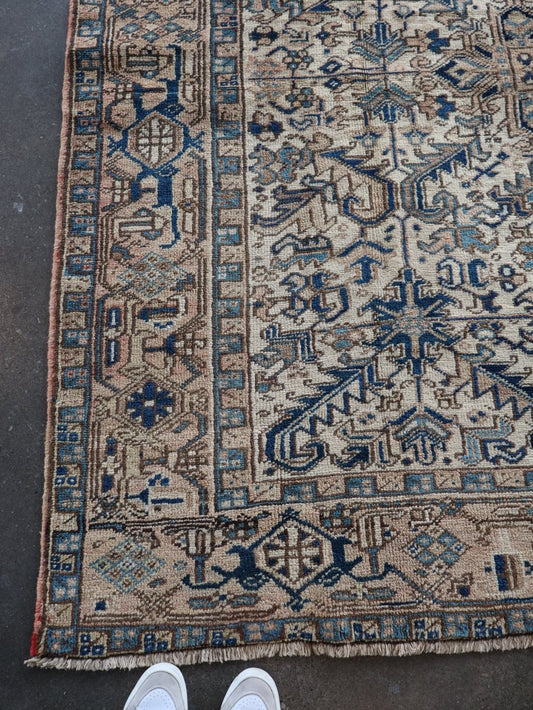 Persian Heriz Rug | 7' 1" x 7' 11"