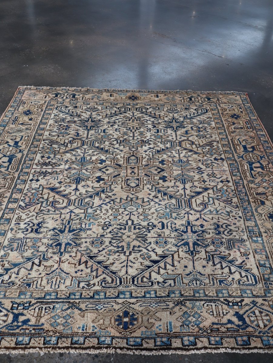 Persian Heriz Rug | 7' 1" x 7' 11"