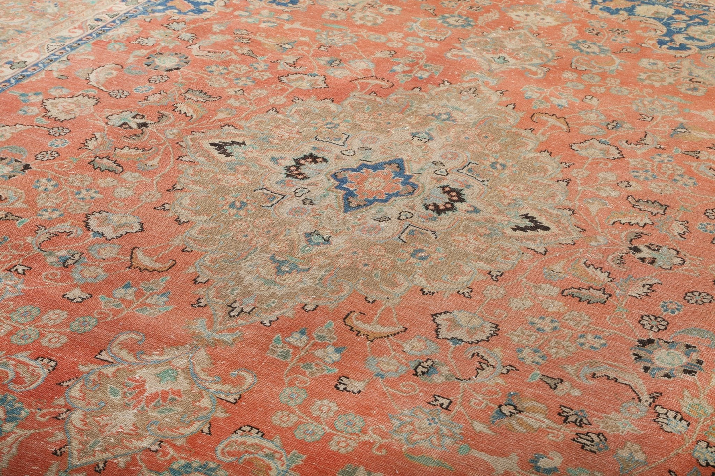 Persian Sabzevar Rug | 9' 5" x 12' 4"