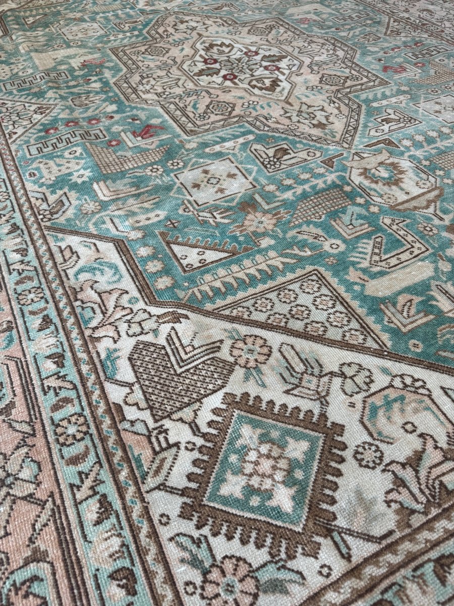Persian Tabriz Heriz Rug | 6' 6" x 9' 6"