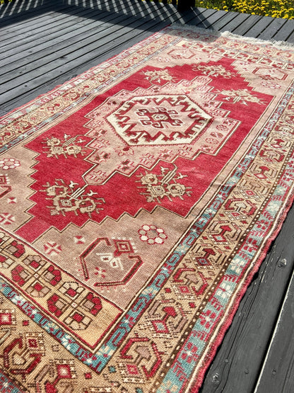 Yahya | 4' x 7' 2" | Turkish Yahyali Rug